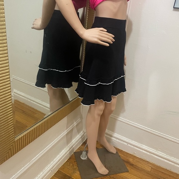 Michael Kors Black Mini Skirt with Ruffle Trim - Picture 11 of 11